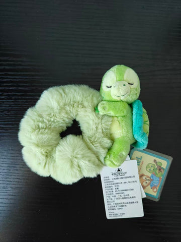 SHDL-OluMel Plush Scrunchie