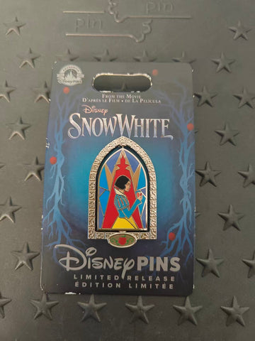 HKDL-Snow White Stained Glass Window