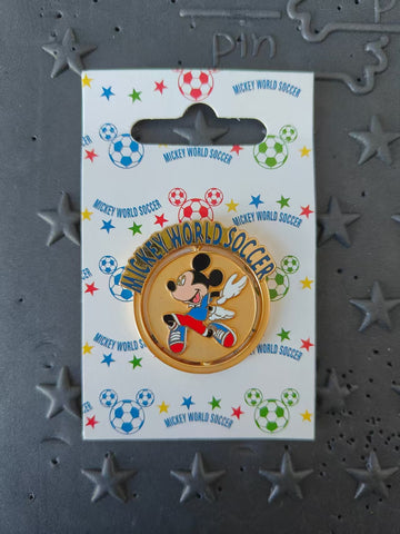 TDL-2002 Mickey World Soccer-Mickey Mouse Dynamic Pose