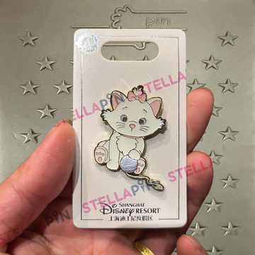 SHDL-Marie Cat with Yarn Ball