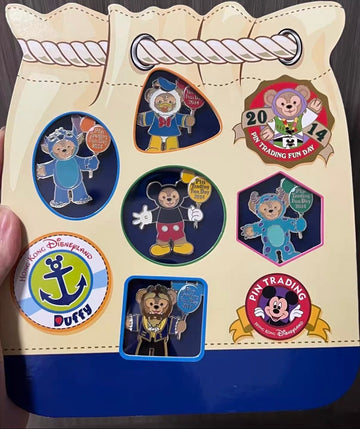 HKDL - 2014 Duffy Dressed As set of 5 Pins